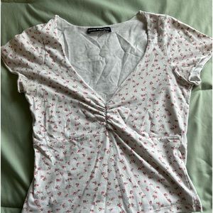 Brandy Melville floral tee